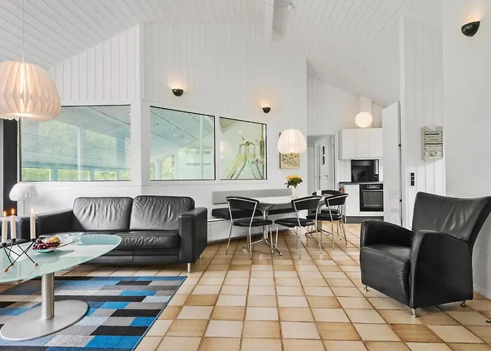 Stunning In With Sauna Norre Nebel